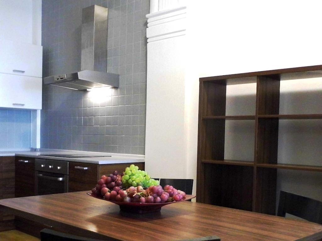 Lion Apartments Medena, Big Size, High Ceilings Bratislava Quarto foto