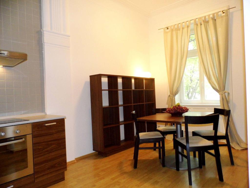 Lion Apartments Medena, Big Size, High Ceilings Bratislava Quarto foto