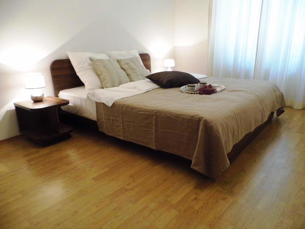 Lion Apartments Medena, Big Size, High Ceilings Bratislava Quarto foto