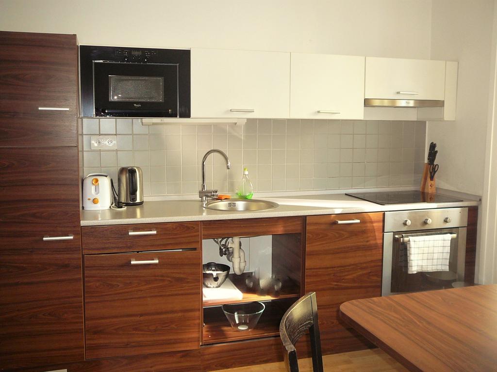 Lion Apartments Medena, Big Size, High Ceilings Bratislava Exterior foto