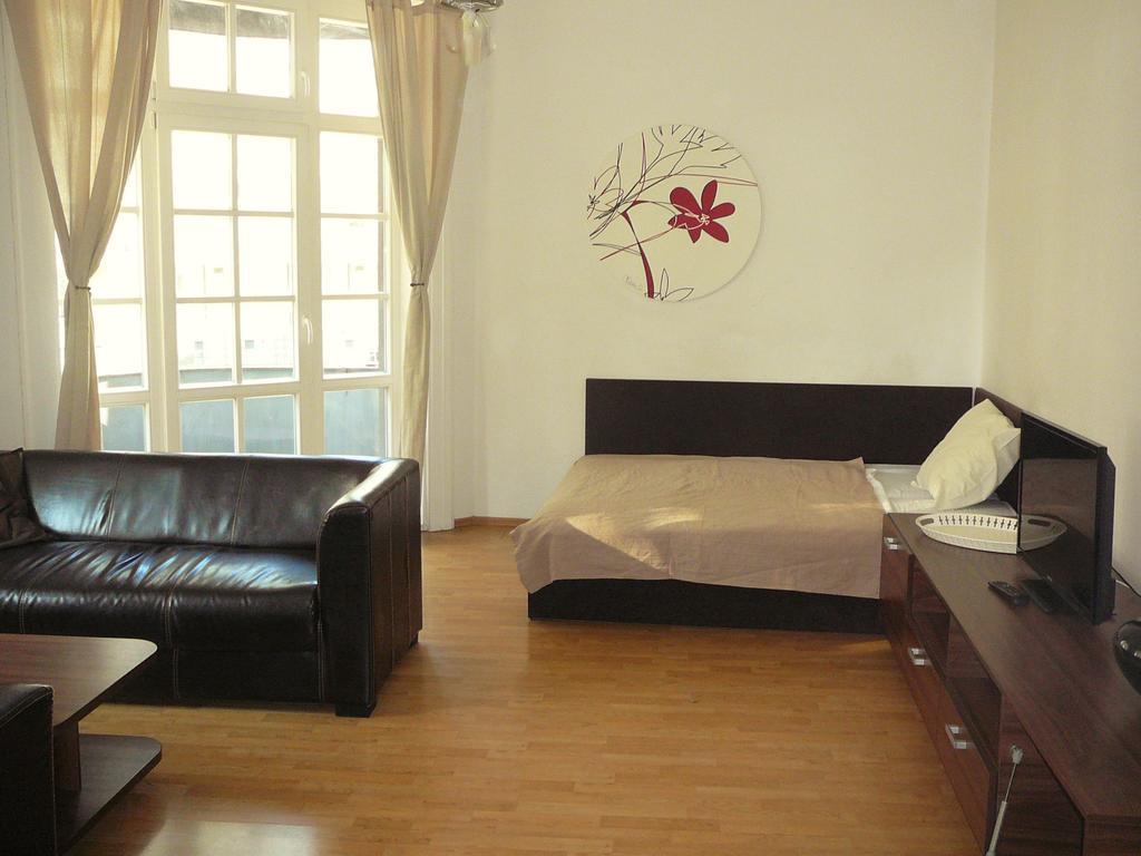 Lion Apartments Medena, Big Size, High Ceilings Bratislava Exterior foto